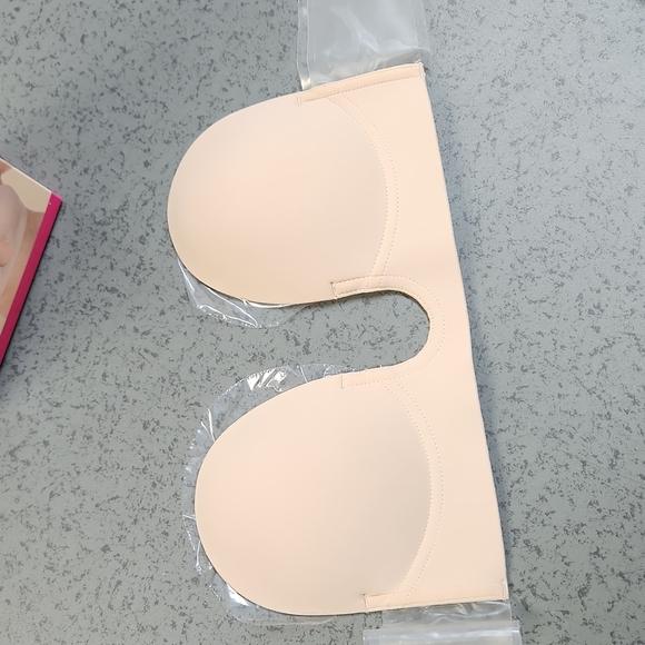 V-Bra Backless Strapless Bra with Adhesive Side Tapes Nude Color - Picture 2 of 6